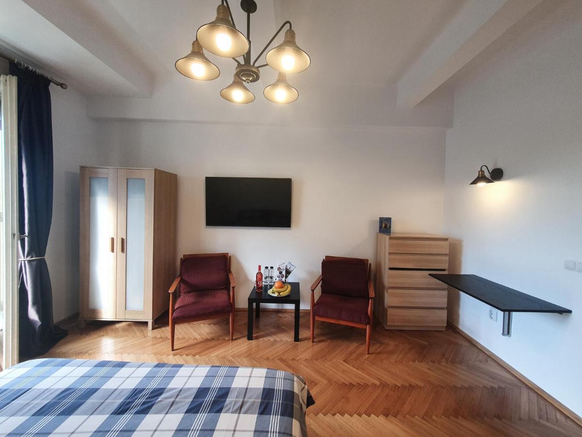 Charming Studio With City View 布加勒斯特 外观 照片